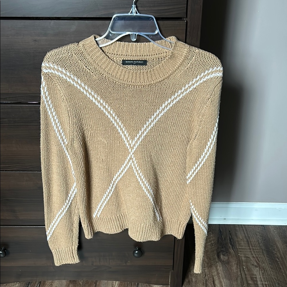 Banana Republic sweater in great condition